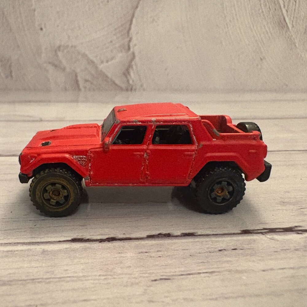 Matchbox Lamborghini LM002 Red MB956 Diecast 1:64 Truck Car Loose (SKU: 323TO)
